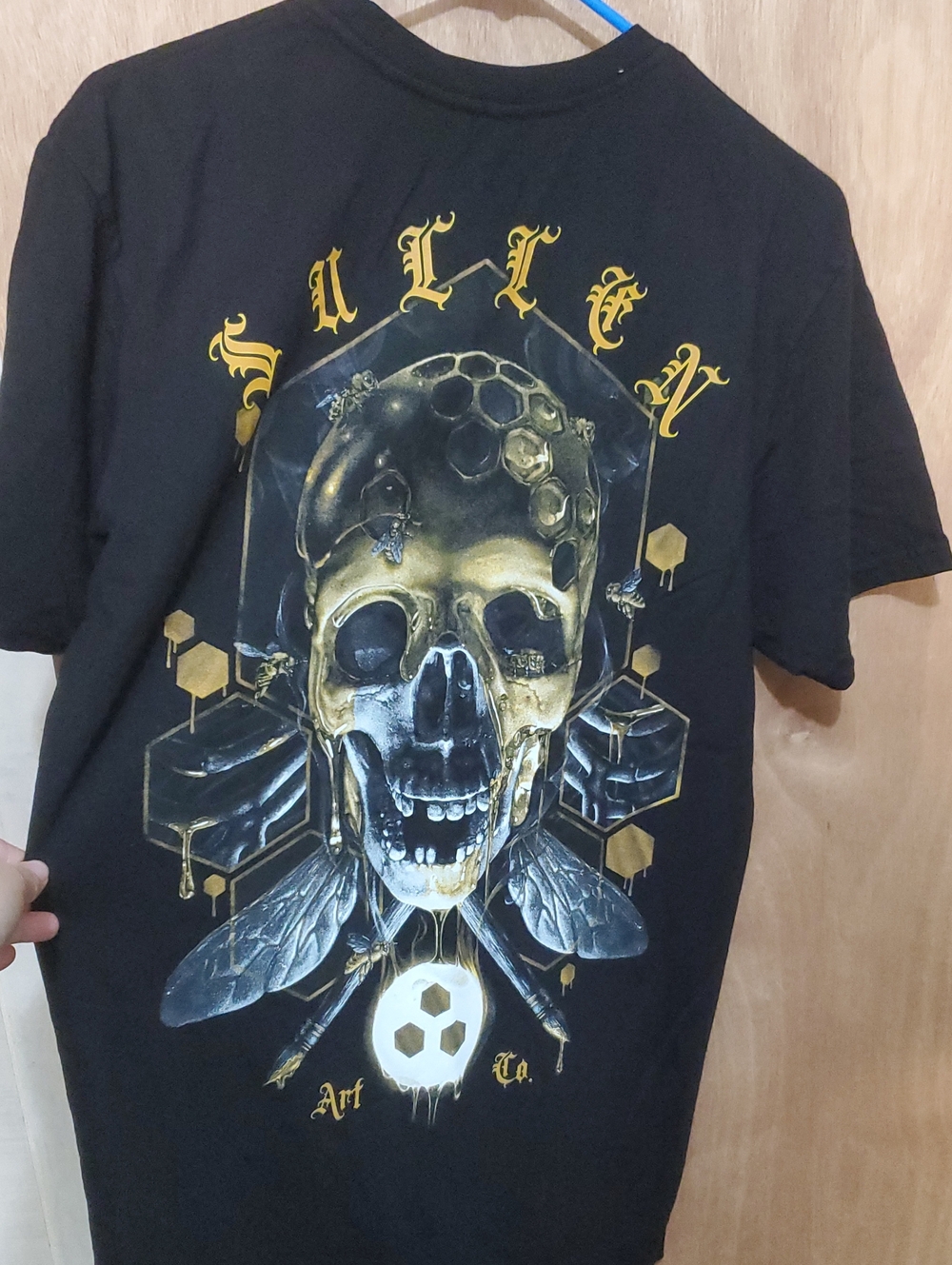 Nwt Sullen Honeybee Skull Shirt Medium